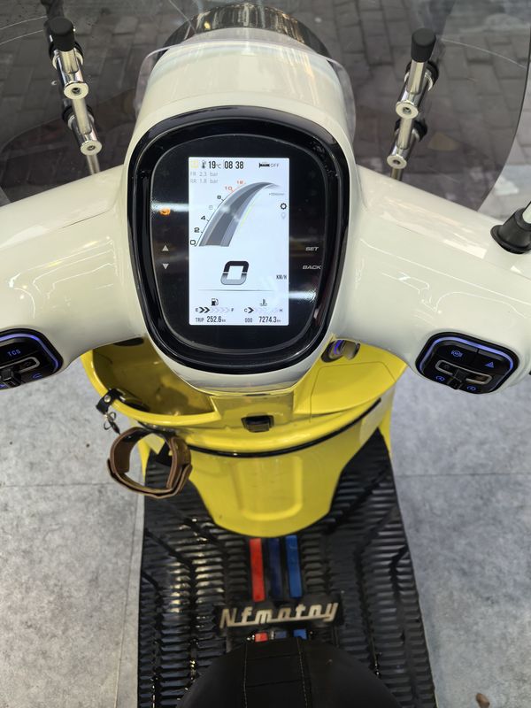 二手南方梦拉丽莎 飞戈