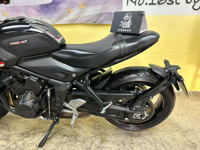 二手凯旋Trident 660