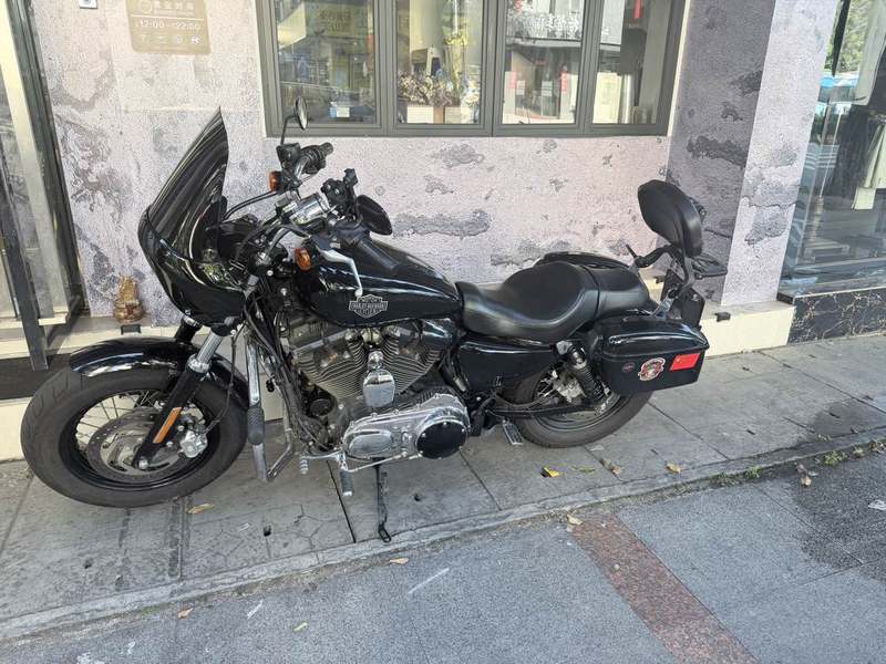 二手哈雷戴维森1200 Custom