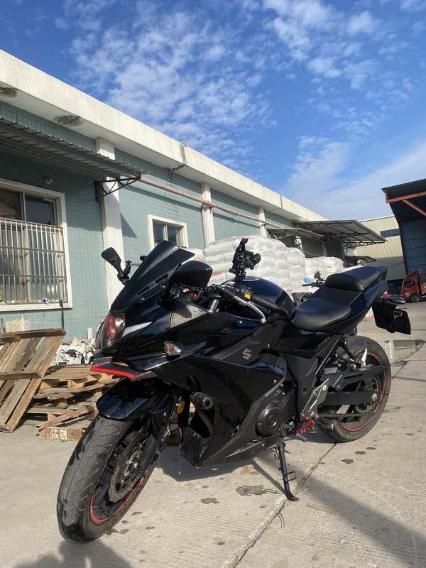 二手豪爵铃木GSX250R