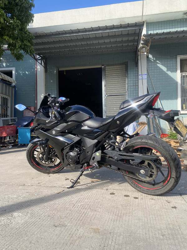 二手豪爵铃木GSX250R