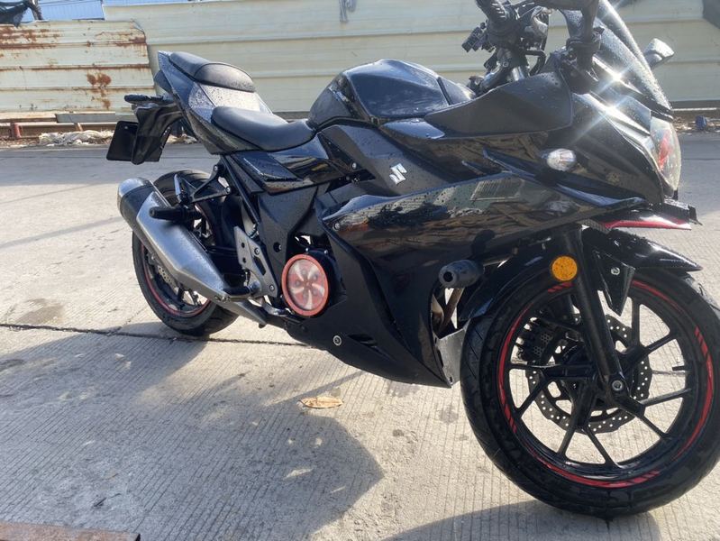 二手豪爵铃木GSX250R