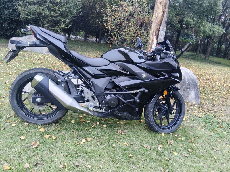 二手豪爵铃木GSX250R