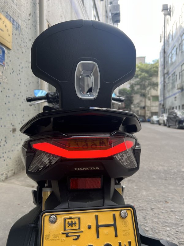 二手五羊本田PCX