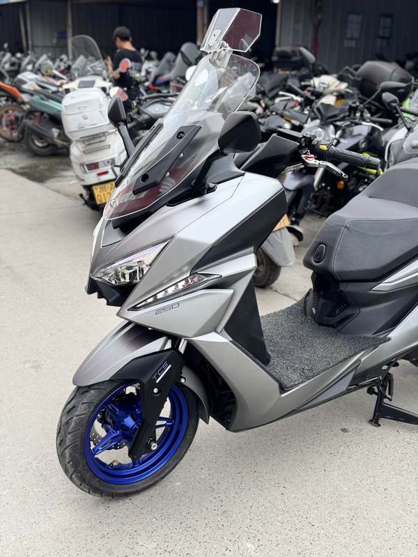 二手光阳赛艇 ST250