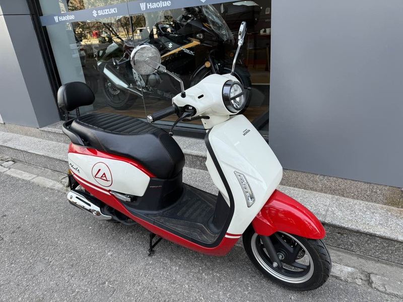 二手新大洲本田NS125LA