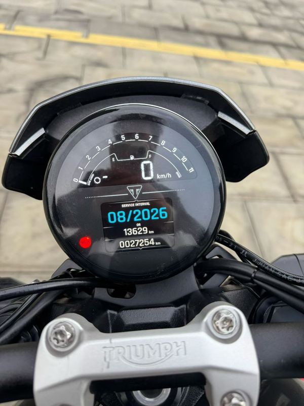 二手凯旋Trident 660