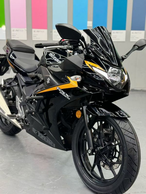 二手豪爵铃木GSX250R