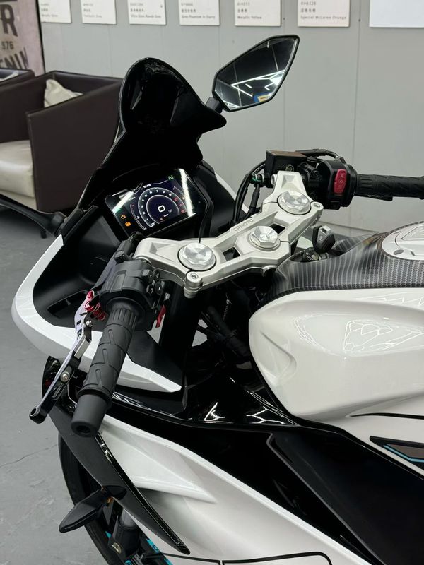 二手春风250SR