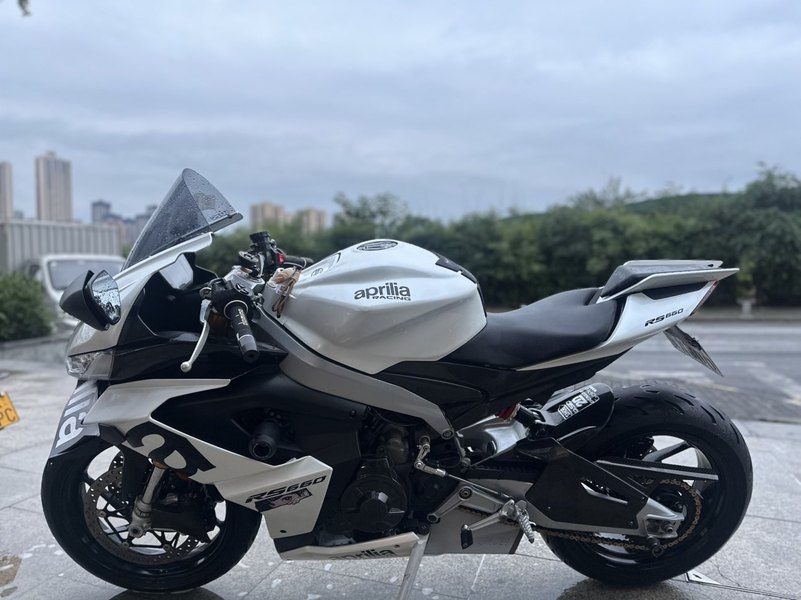 二手阿普利亚RS 660 