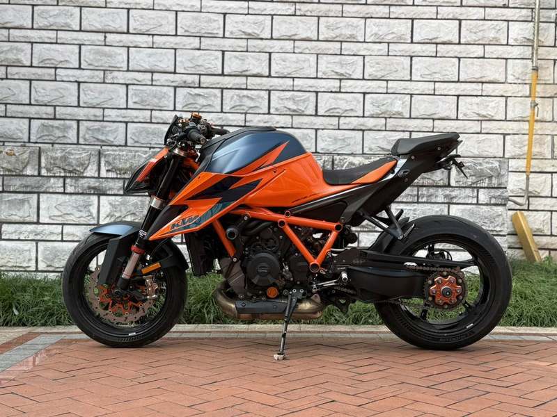 二手KTMR2R1290 Super Duke