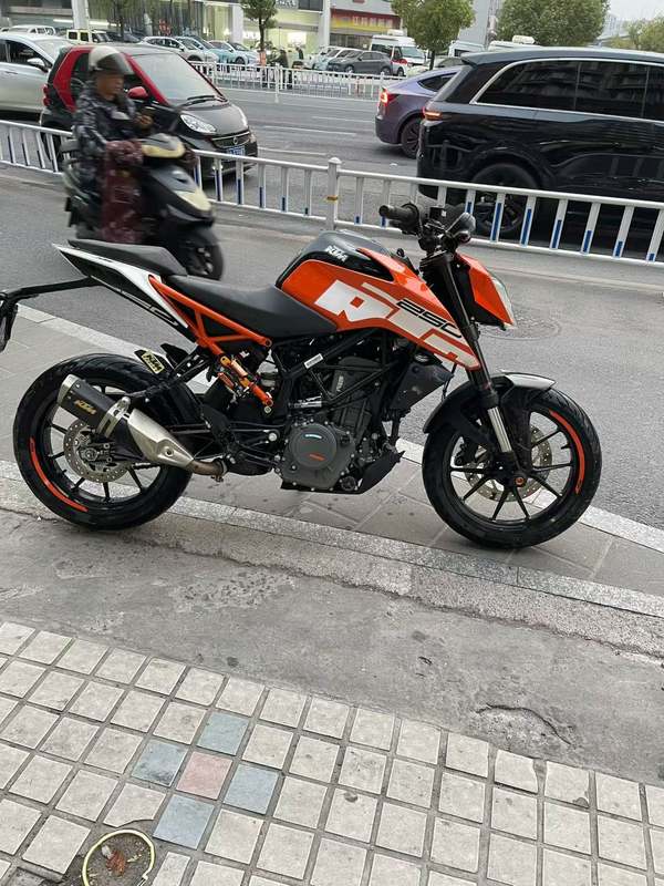二手KTMR2R250 Duke