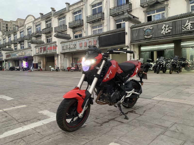 二手贝纳利小暴龙TNT125