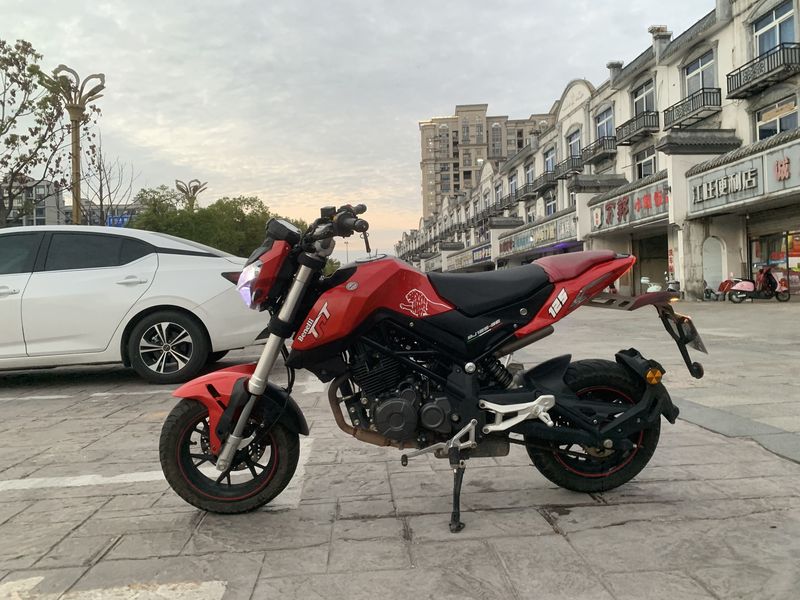 二手贝纳利小暴龙TNT125