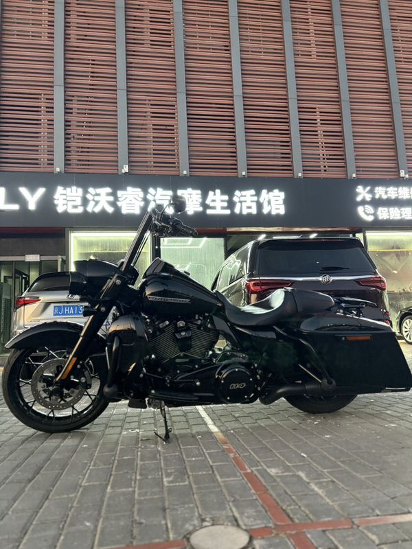 二手哈雷戴维森路王定制版 Road King Special