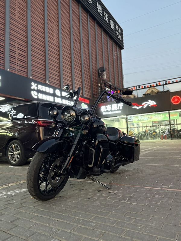 二手哈雷戴维森路王定制版 Road King Special