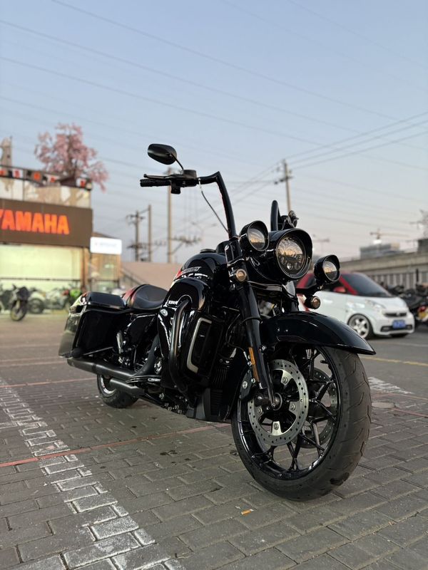 二手哈雷戴维森路王定制版 Road King Special