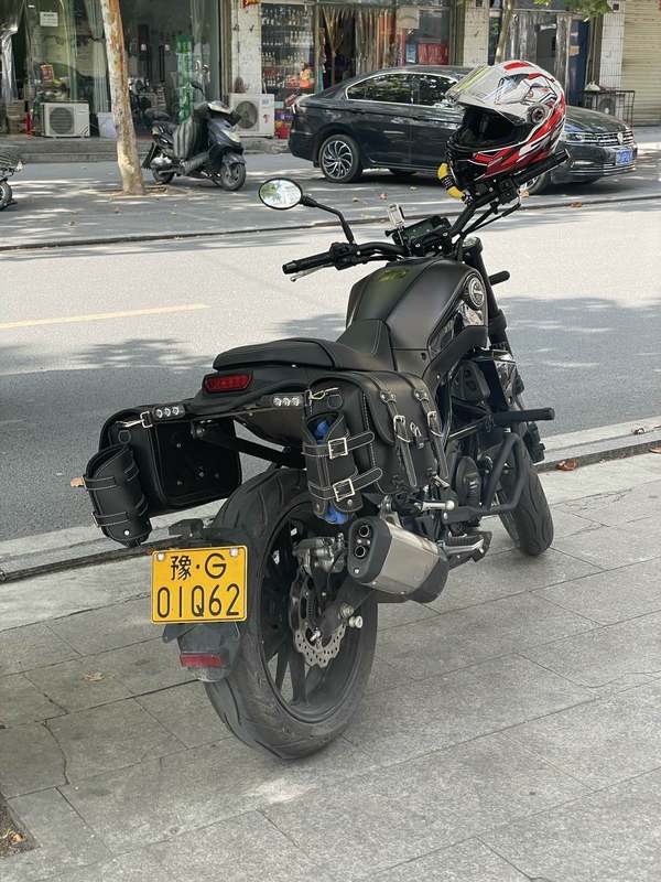 二手贝纳利幼狮 Leoncino 250