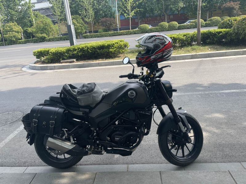 二手贝纳利幼狮 Leoncino 250