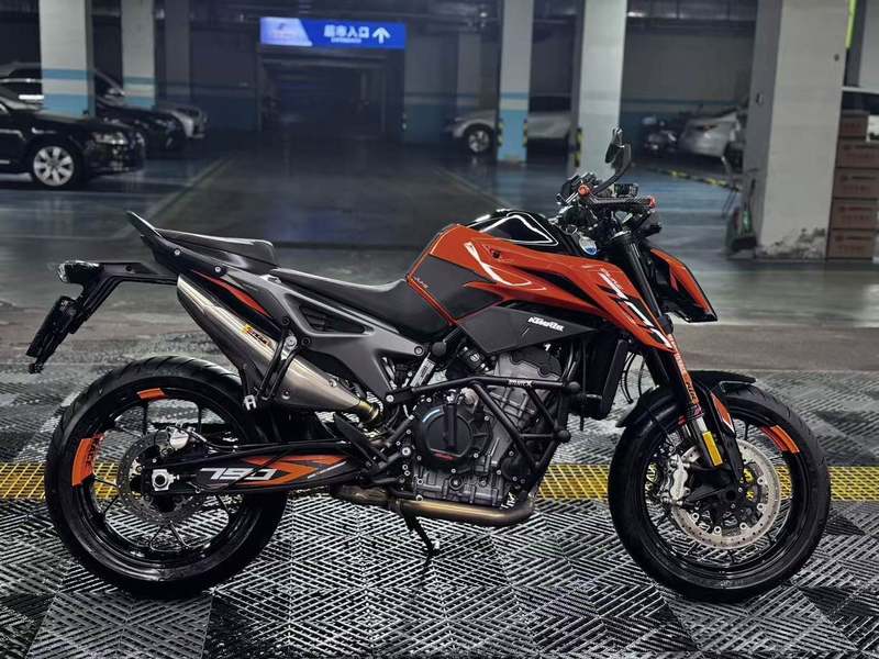 二手KTMR2R790 Duke