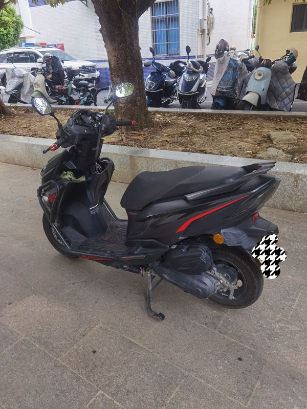 二手新大洲本田裂行 RX125Fi