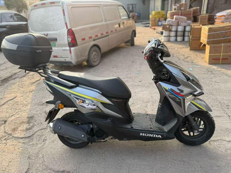 二手新大洲本田裂行 RX125Fi