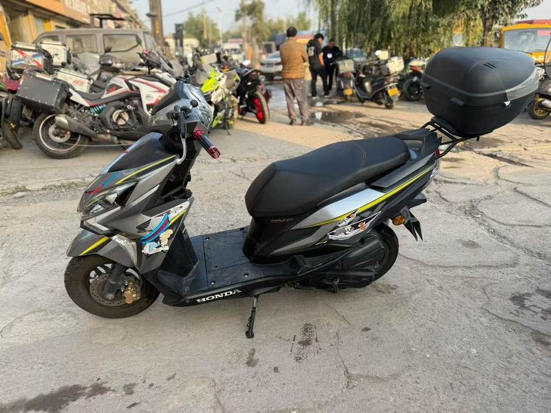 二手新大洲本田裂行 RX125Fi