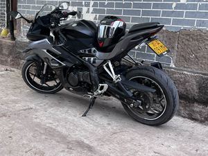 二手贝纳利龙卷风 Tornado 252R