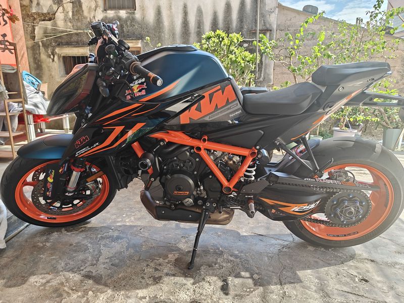 二手KTMR2R1290 Super Duke
