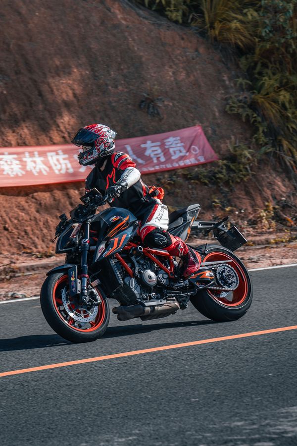 二手KTMR2R1290 Super Duke