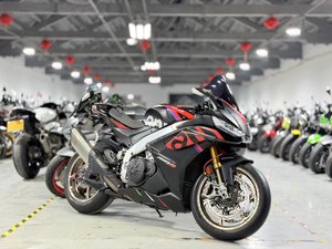 二手阿普利亚RSV4