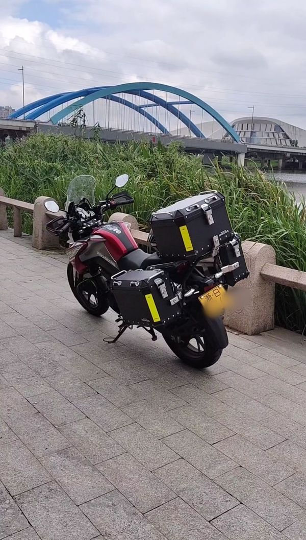 二手五羊本田猛鸷 CB190X