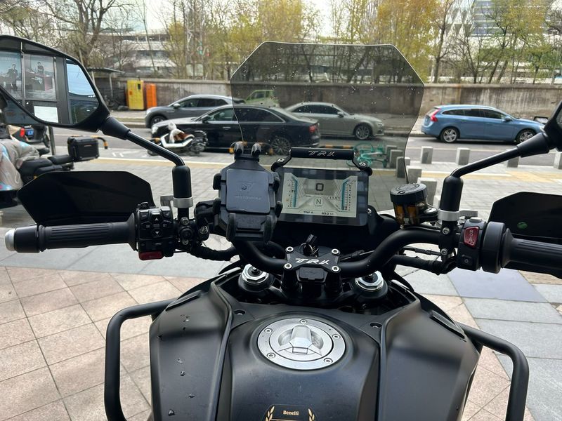 二手贝纳利TRK702