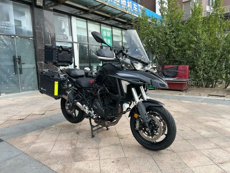 二手贝纳利TRK702