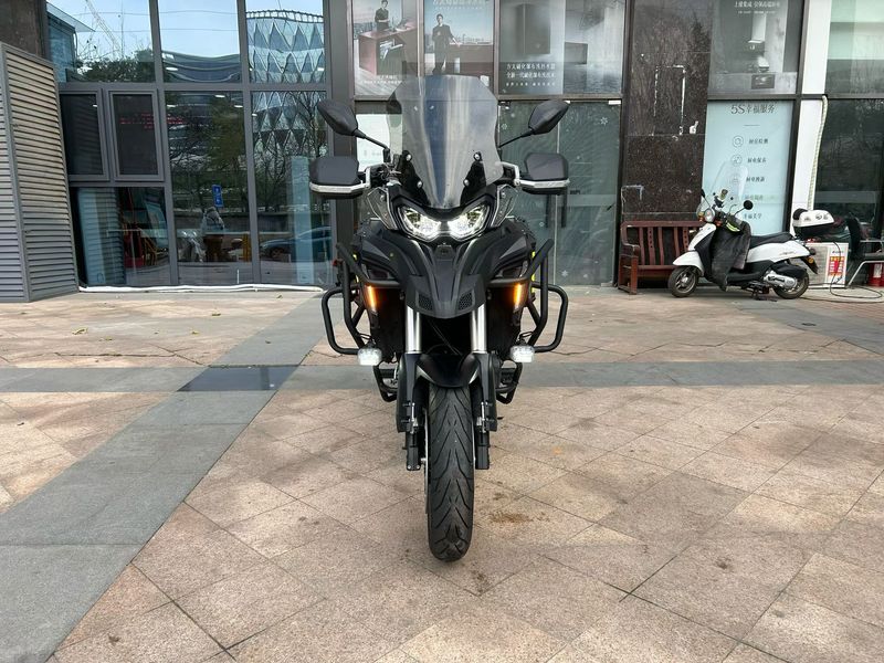 二手贝纳利TRK702