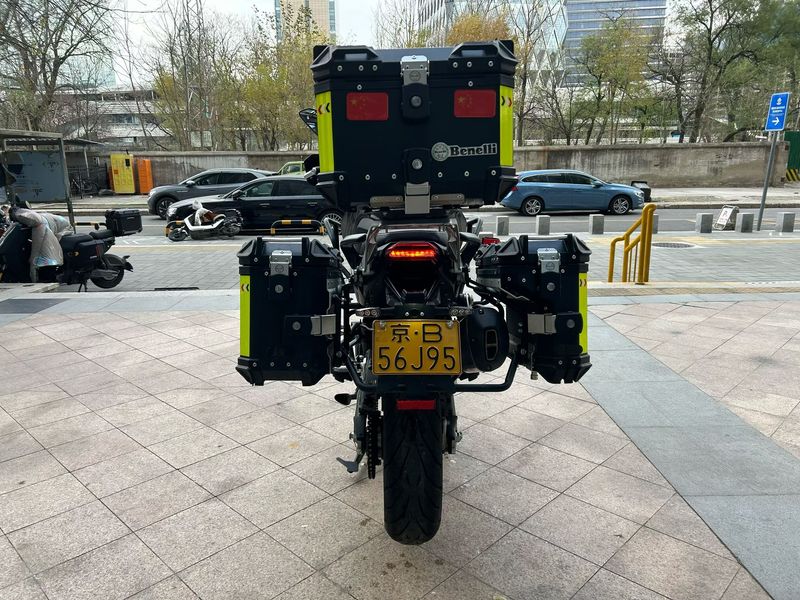 二手贝纳利TRK702