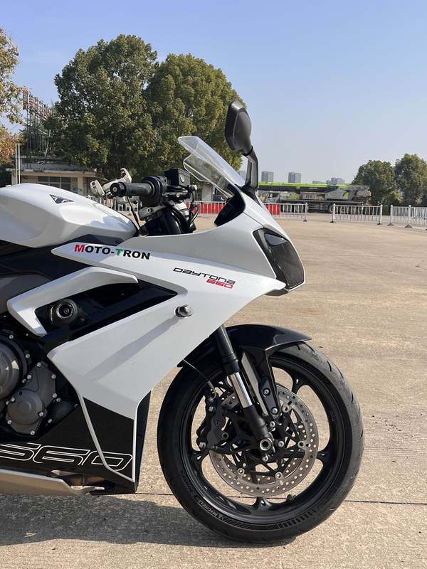 二手凯旋Daytona 660