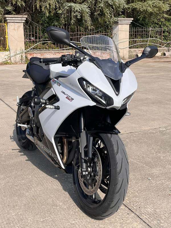 二手凯旋Daytona 660