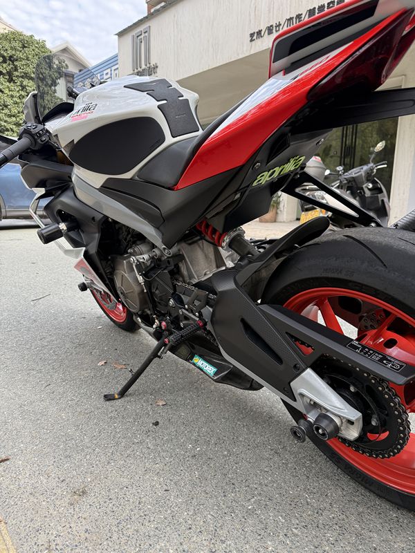 二手阿普利亚RS 660 