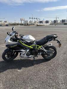 二手贝纳利龙卷风 Tornado 302R