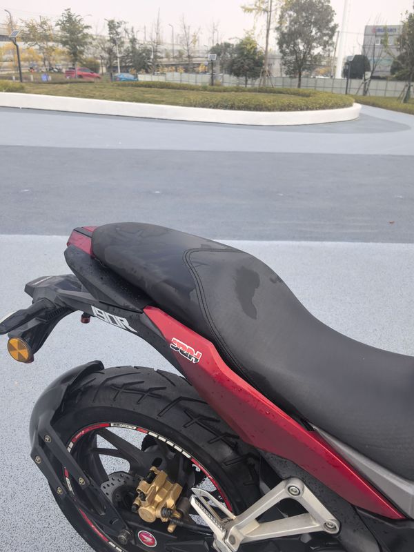 二手五羊本田CB190R 暴锋眼