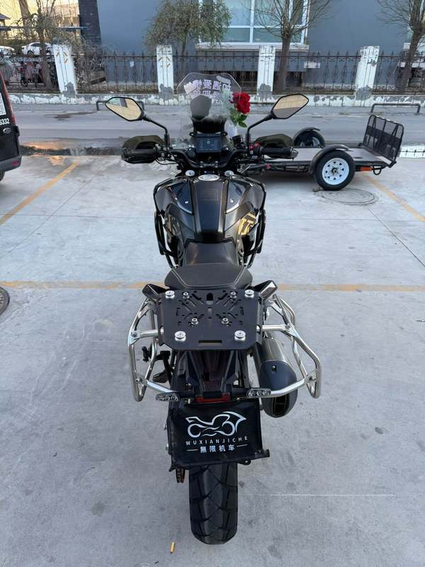 二手贝纳利TRK702