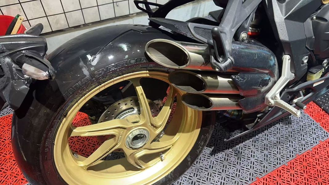 二手奥古斯塔Superveloce 800