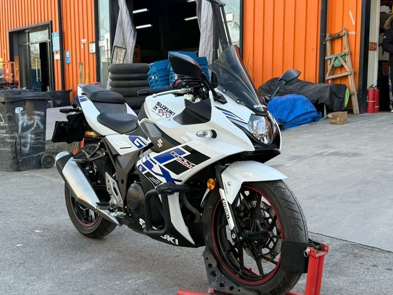 二手豪爵铃木GSX250R