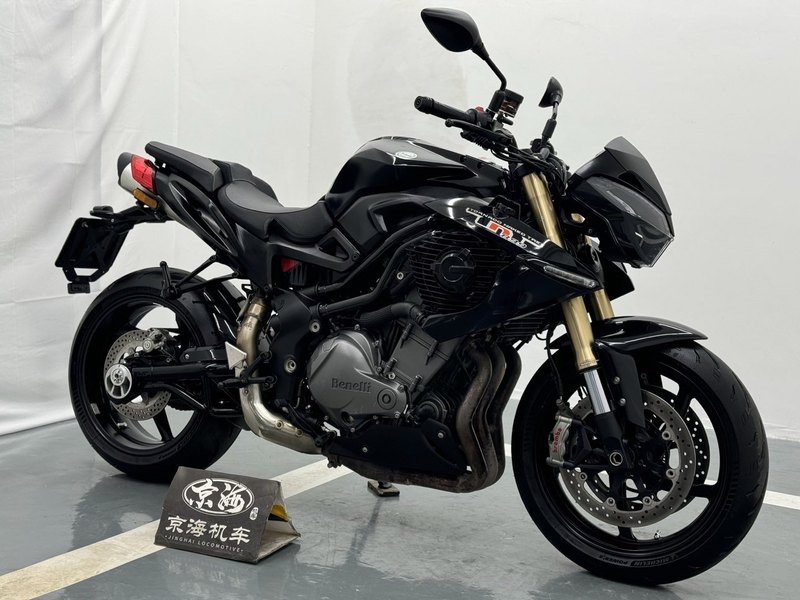 二手贝纳利TNT899