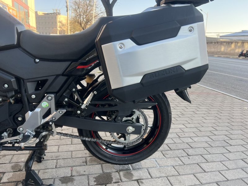 二手豪爵铃木DL250