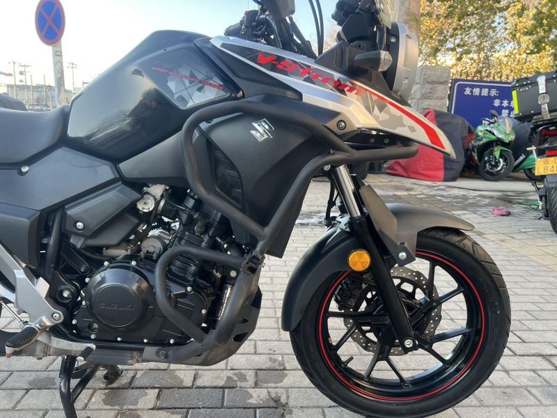 二手豪爵铃木DL250