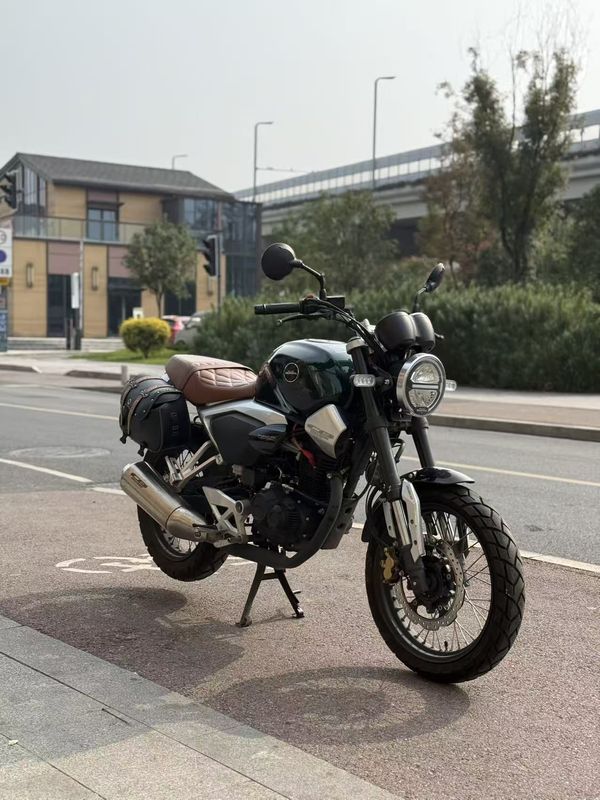 二手五羊本田鸷道 CB190SS