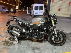 二手贝纳利幼狮 Leoncino 800