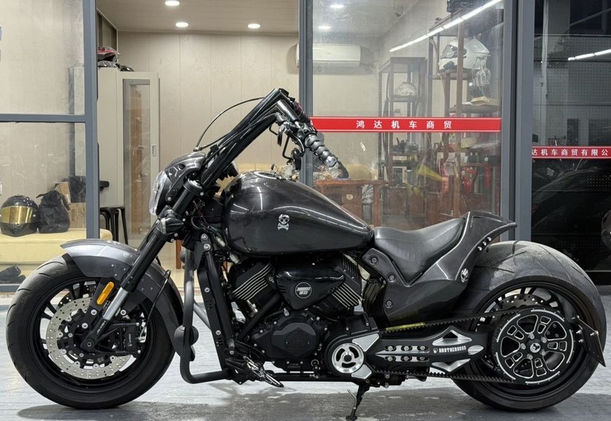 二手香帅金刚狼800S